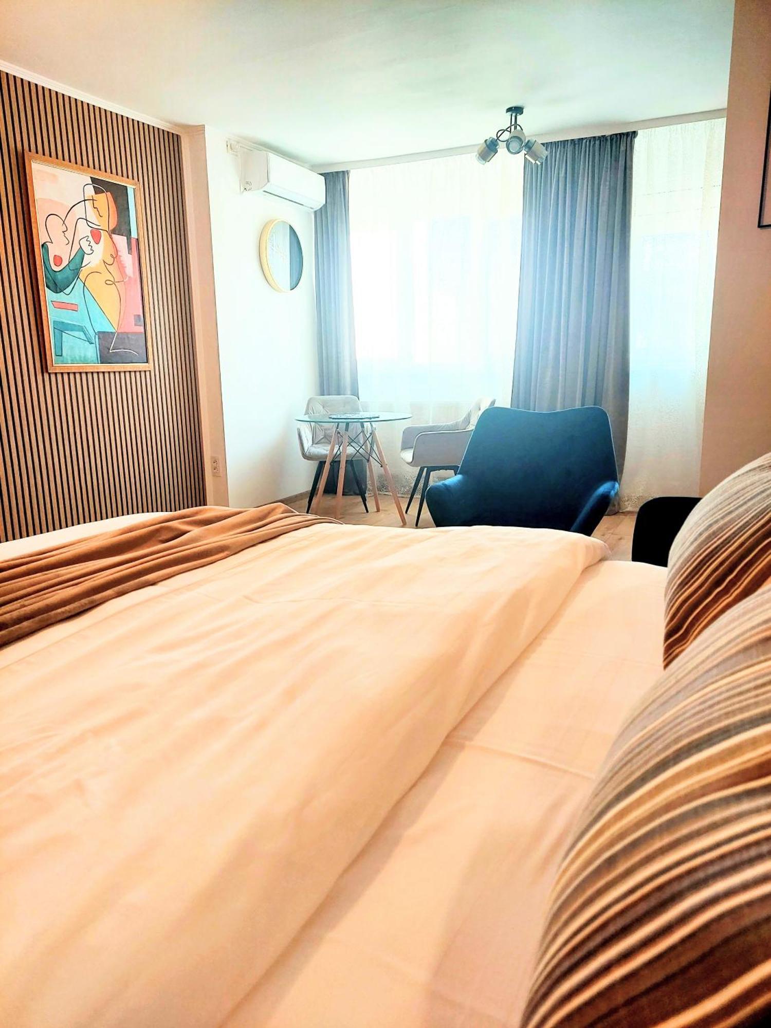 Apartment Aldira Joy Arena Nationala *